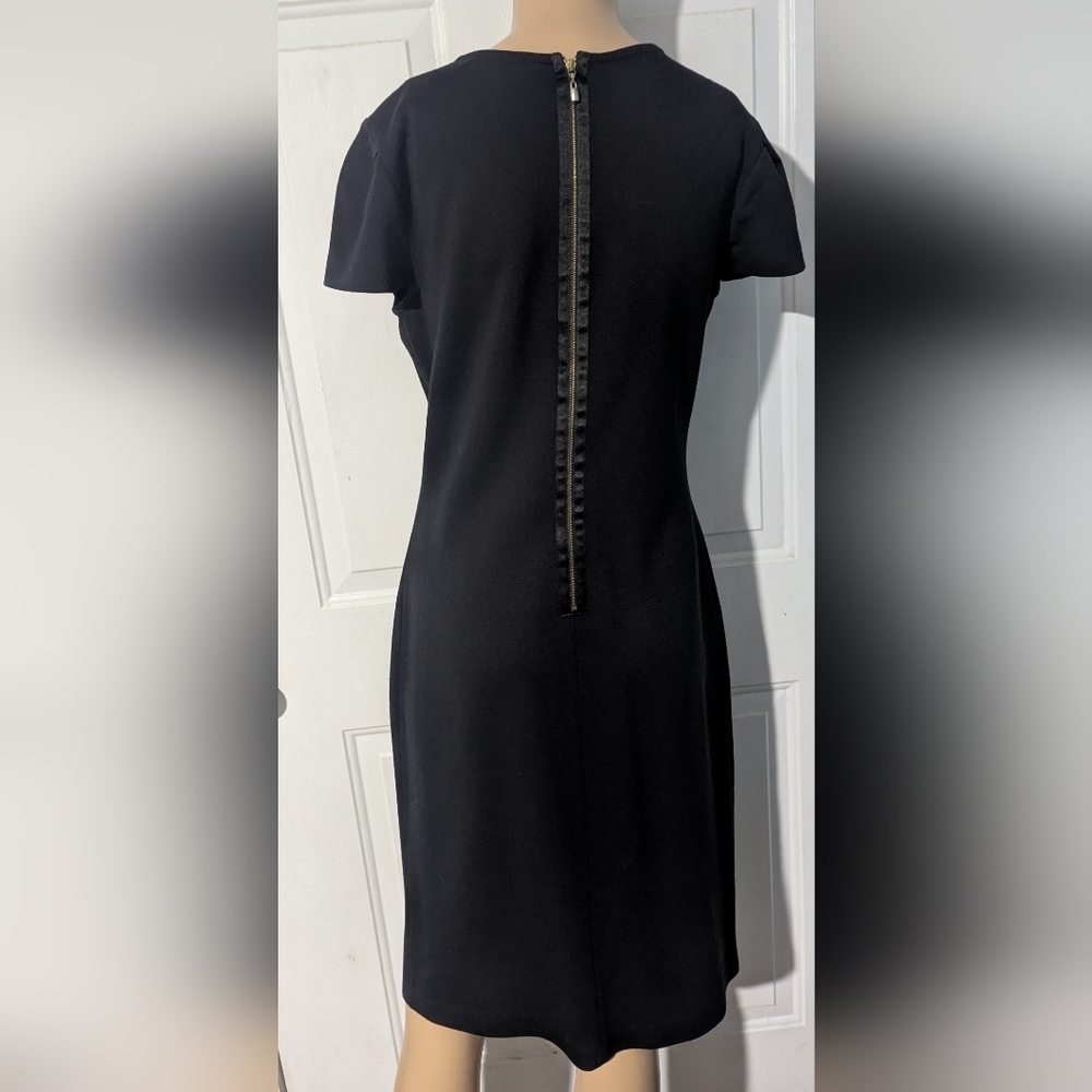 St.john Elegant Black Dress - Picture 2 of 3